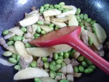 Make Five flowers white and fried beans step 10