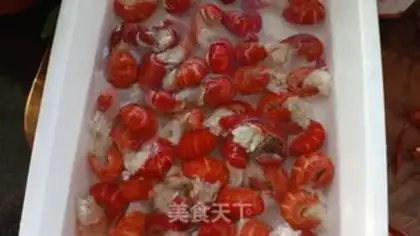 Make Spicy lobster tail step 2