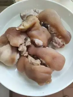 Make Lemon pig hand step 1
