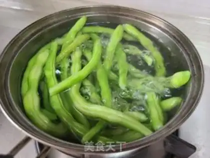 Make ♪ Four seasons of bean fried bean dry ♪ step 1
