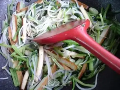 Make Green bean sprouts step 9