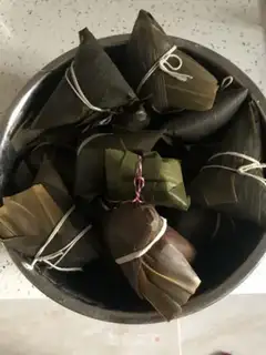 Make The rice dumplings step 4