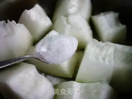 Make Salt melons step 1
