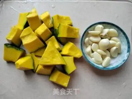 Make Garlic pumpkin four season beans step 0