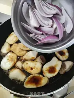 Make Onions fried abalone mushrooms step 5
