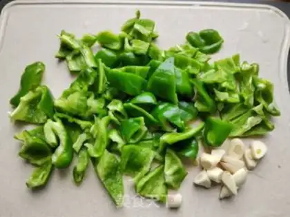 Make Pepper beef step 1