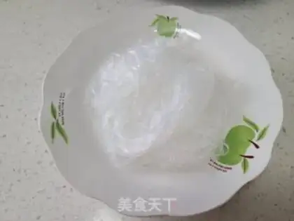 Make A green bean sprouts fan step 5