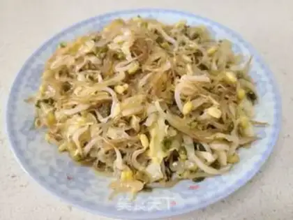 Make A green bean sprouts fan step 8