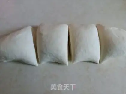 Make Hand grab cake step 4