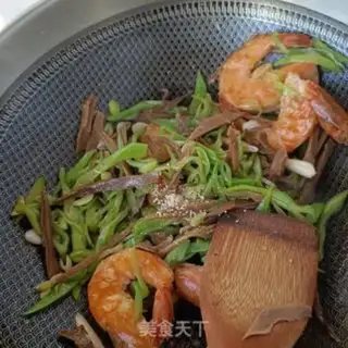 Make Dried beans and shrimp step 16