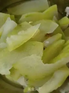 Make Fresh water to boil a melon step 5