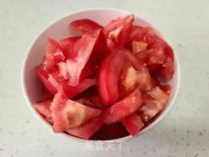 Make Tofu fried tomatoes step 1