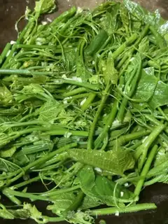 Make Garlic broccoli step 3