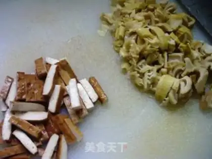 Make Scrambled goat tails and fried beans step 3