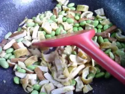 Make Scrambled goat tails and fried beans step 8