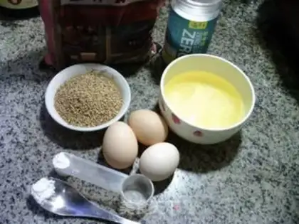 Make White sesame wheat peaches step 0
