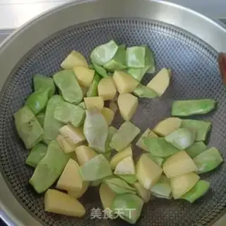 Make Beef stew and potatoes step 7