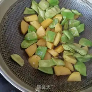 Make Beef stew and potatoes step 8