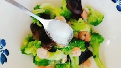 Make Shrimp broccoli step 4