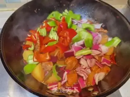 Make Big plate of chicken noodles step 20
