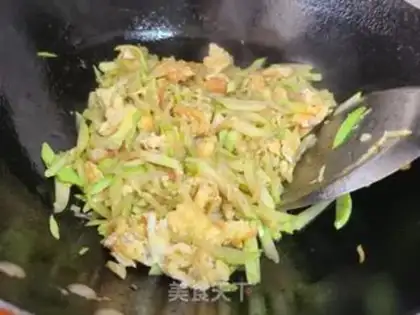 Make Scrambled eggs step 4