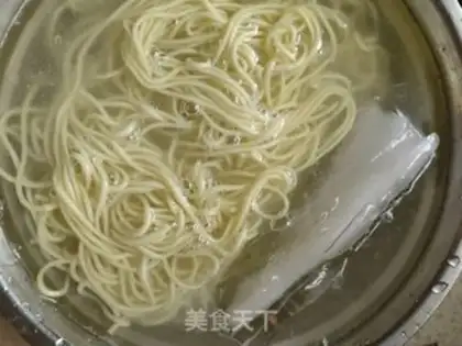 Make Spicy noodles step 4