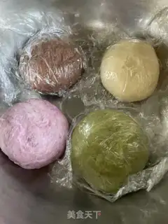 Make Panda bread step 6