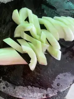 Make Squid cucumber soup step 2