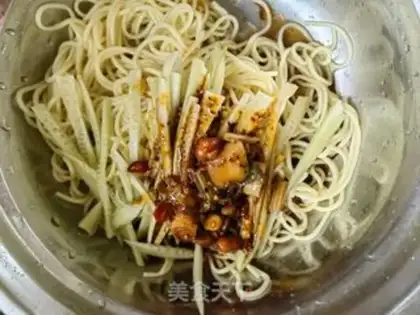 Make Spicy noodles step 7
