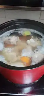 Make Piggy bone soup step 8