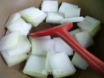 Make Three fresh melon soup step 2