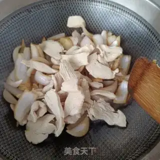 Make Onion fried chicken chest step 11