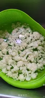 Make Meatloaf and broccoli step 0