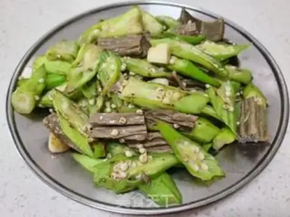 Make Autumn fried black tofu step 4