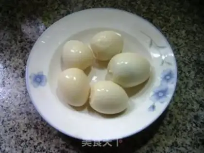 Make Eggs are white-burned ribs step 1