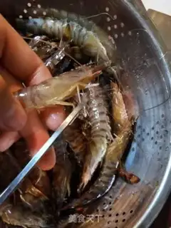 Make White burning shrimp step 1