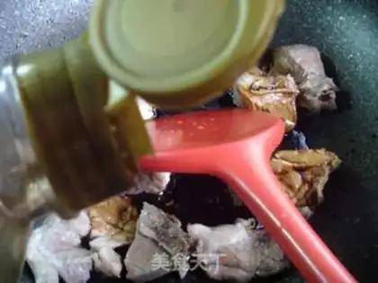 Make Eggs are white-burned ribs step 6