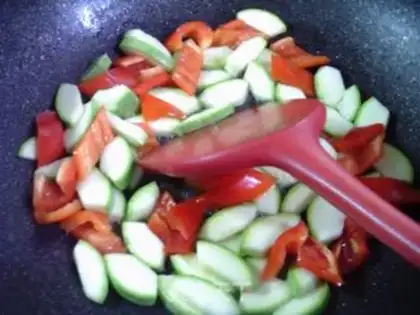 Make Paprika chili step 6