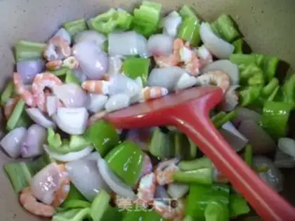 Make Onion pepper shrimp step 8