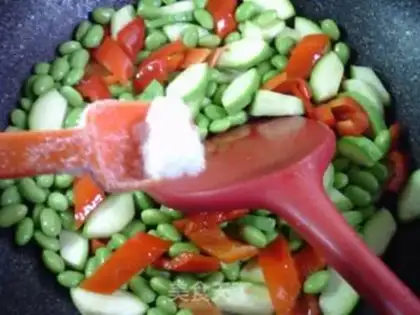 Make Paprika chili step 9