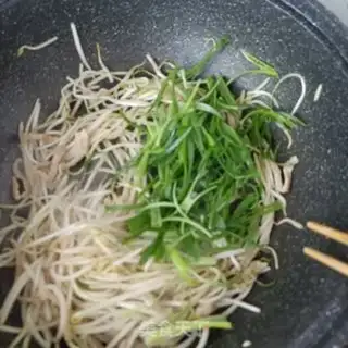 Make Spaghetti green bean bud step 10