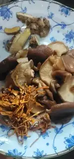 Make Chicken soup for mushrooms and grass step 1