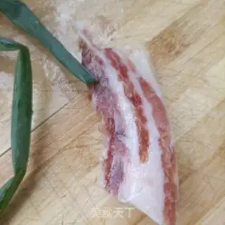 Make Golden ham and green bean sprouts step 0