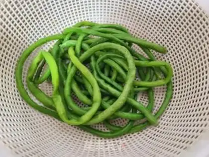 Make The green bean sprouts step 1
