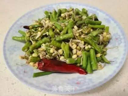 Make The green bean sprouts step 6