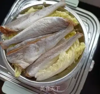 Make Scrambled red fish dry step 8
