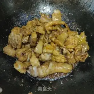 Make Chicken with red mushrooms step 9