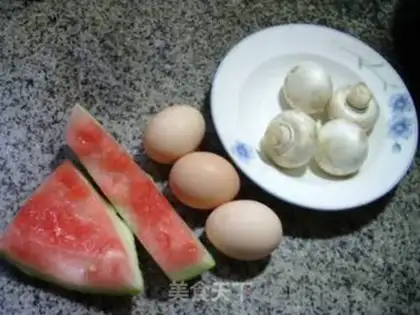 Make Fungus, eggs, watermelon step 0
