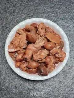 Make Chicken with red mushrooms step 13