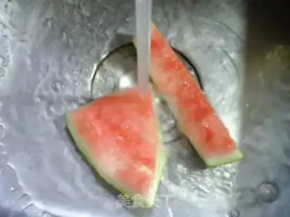 Make Fungus, eggs, watermelon step 1